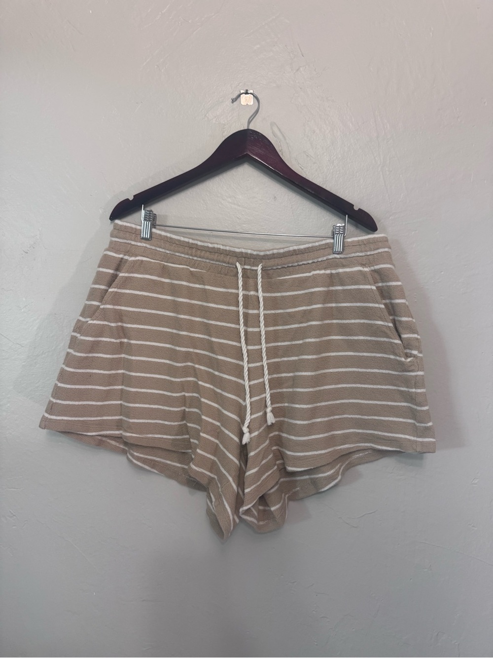 Universal Thread‎ Terry Cloth Striped Lounge Shorts XXL Beige Coastal Beach